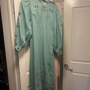 FARM Rio
embroidered midi dress